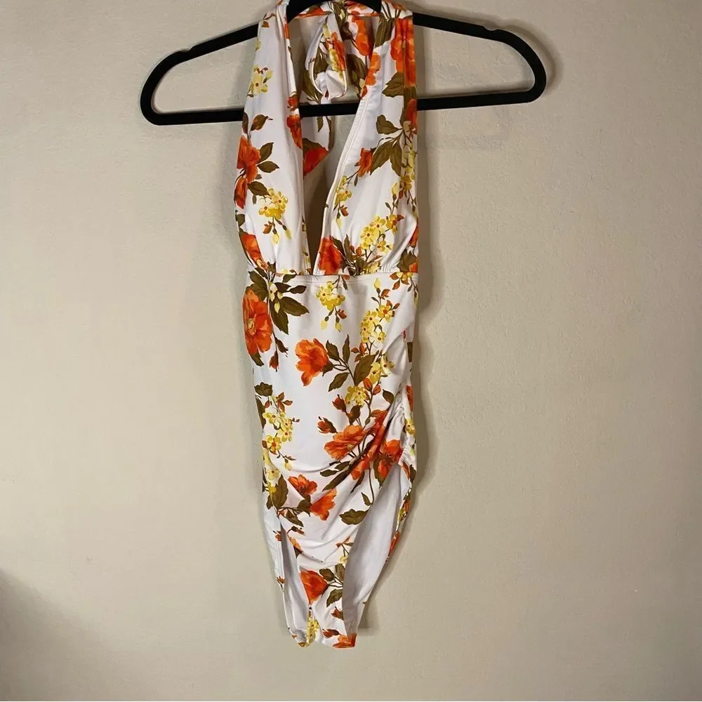 Cupshe NWT Tropical Blooming Shirred Halter Swimsuit Sz M